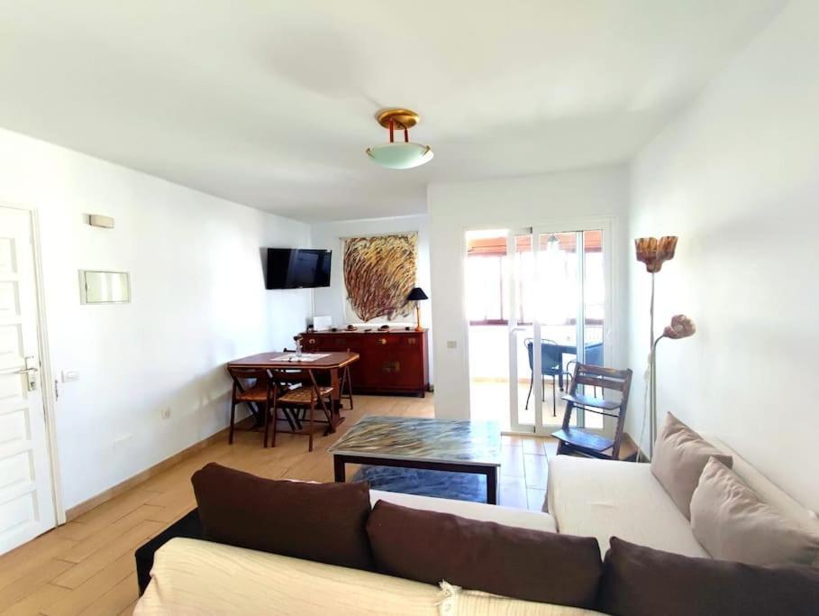 Casa Roshan Playa Honda  Luaran gambar